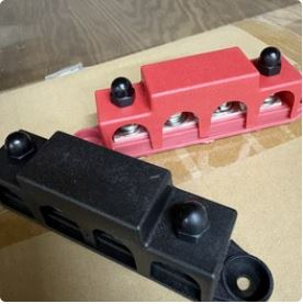 Battery Bus Bar Set | 02BAC0001ZRK | 4 Post Bus Bar Red & Black